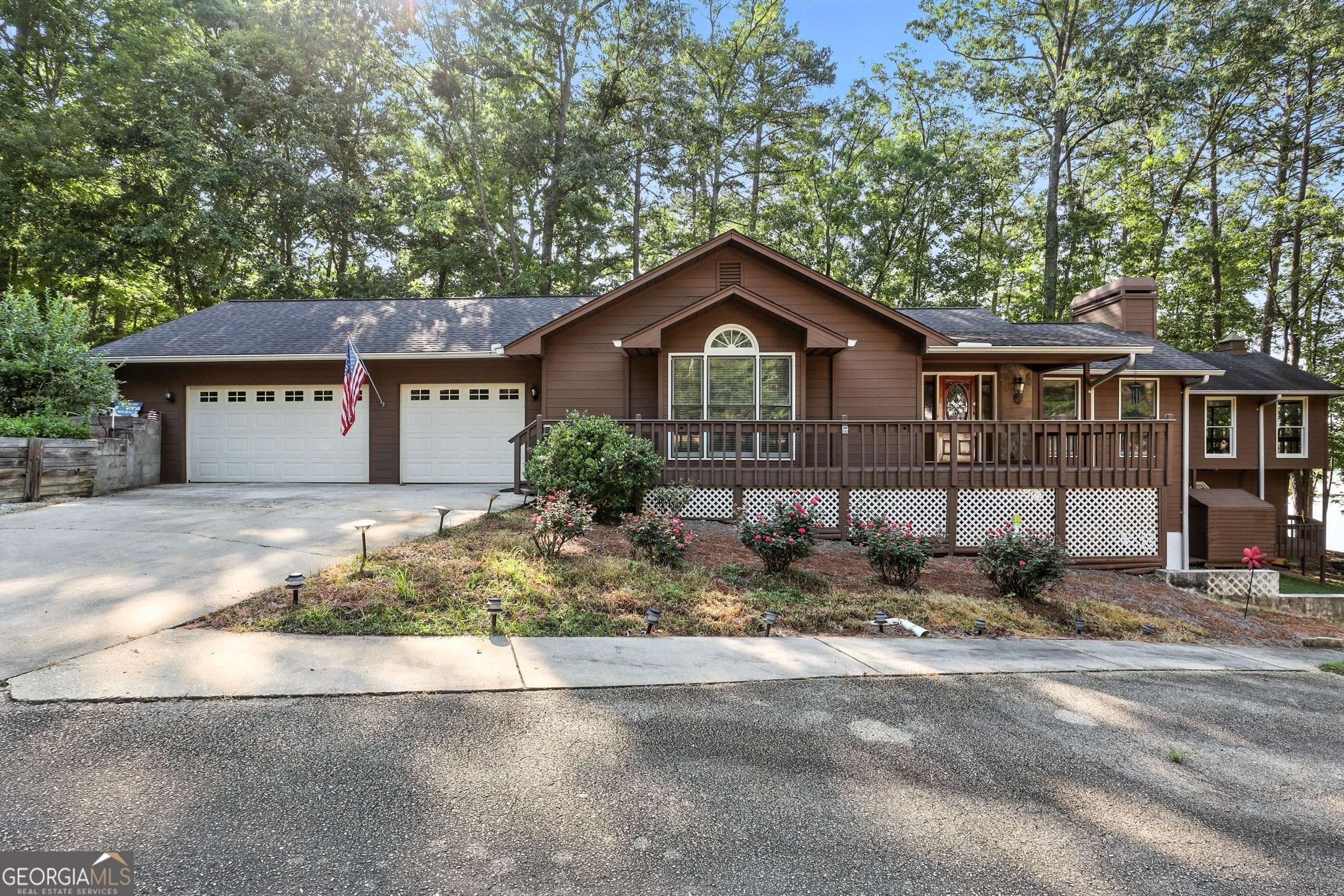 119 Ridgemore CIR