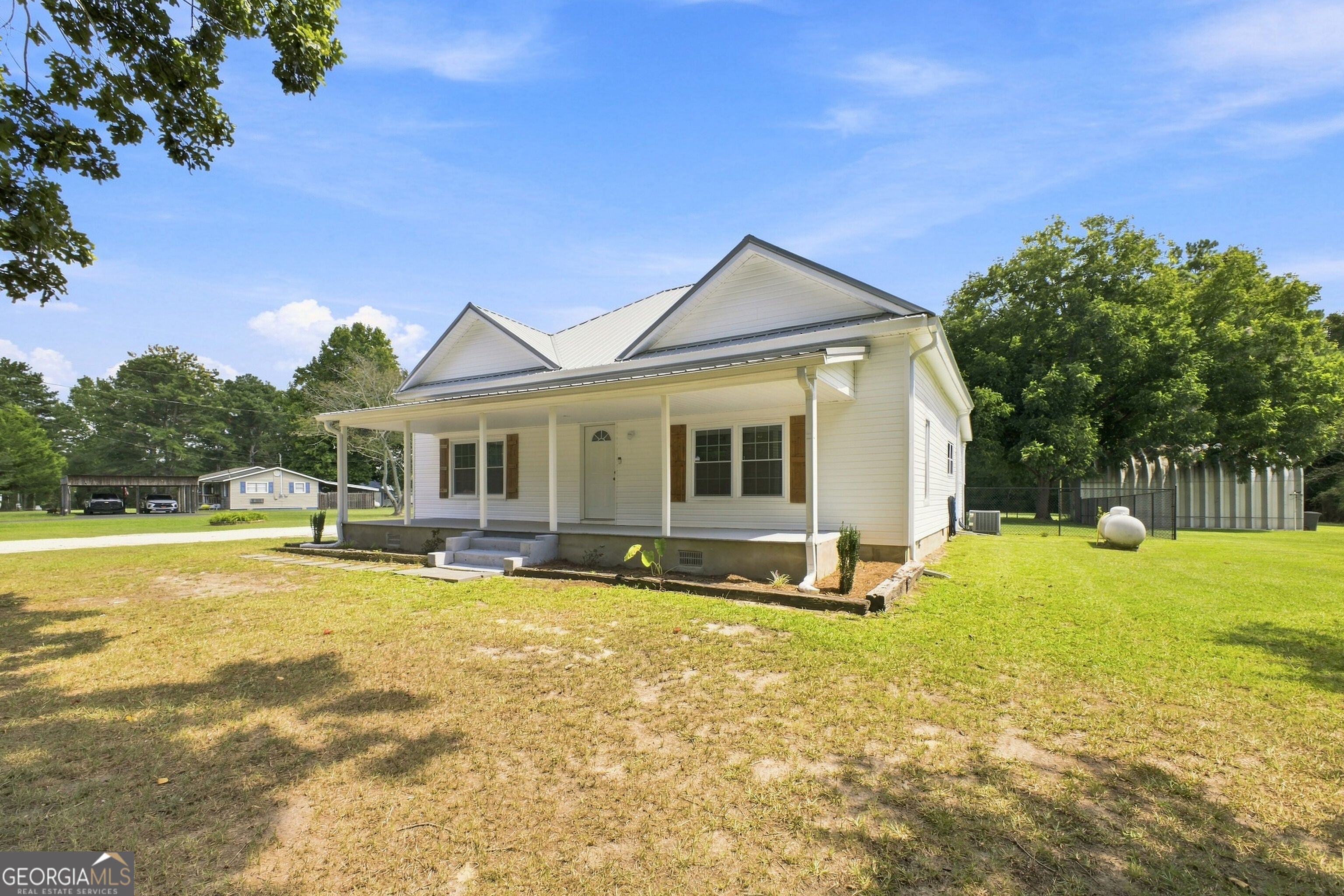 705 Poseyville RD
