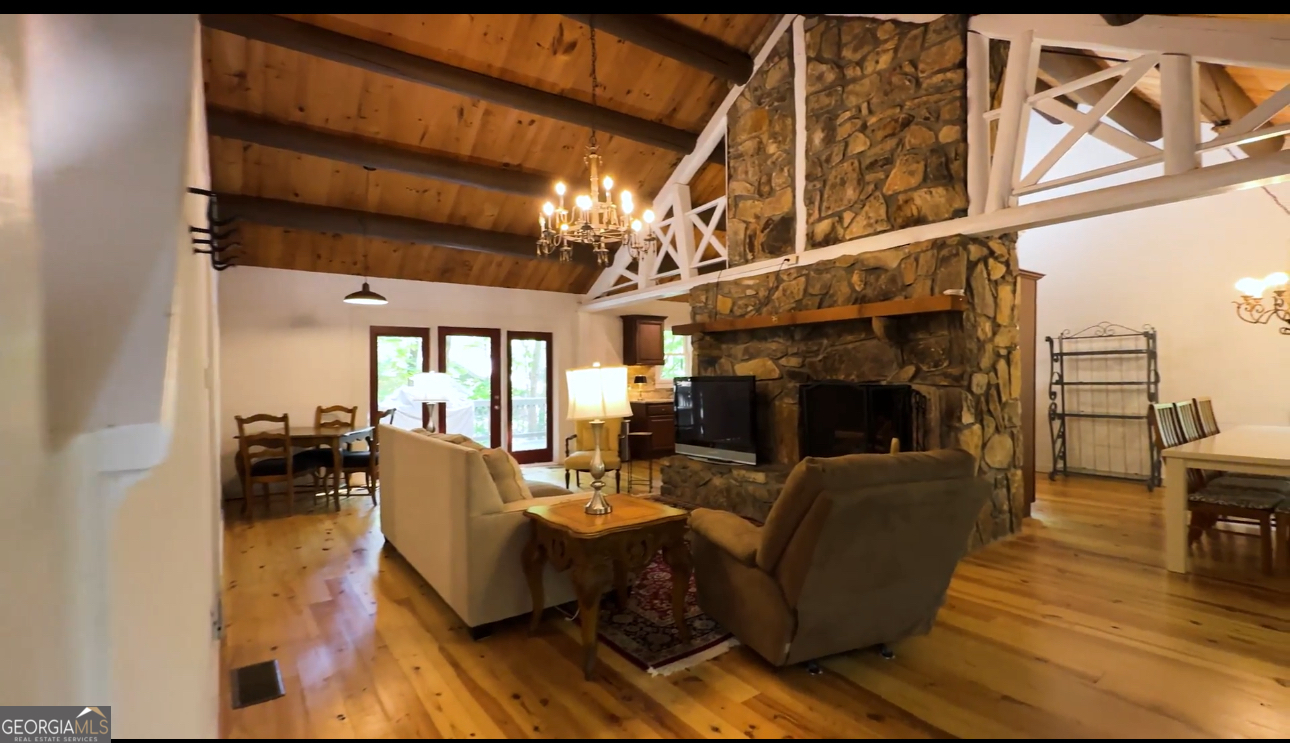 884 Quail Cove DR