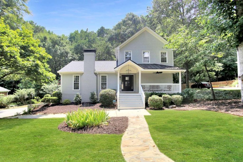Photo of 455 Persimmon Lane, Roswell, GA 30076 (MLS # 10765828)