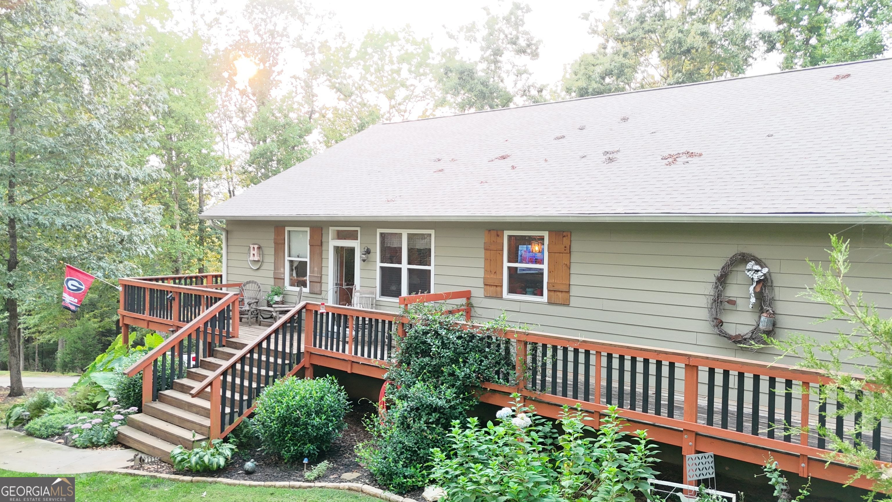 841 Spring RD