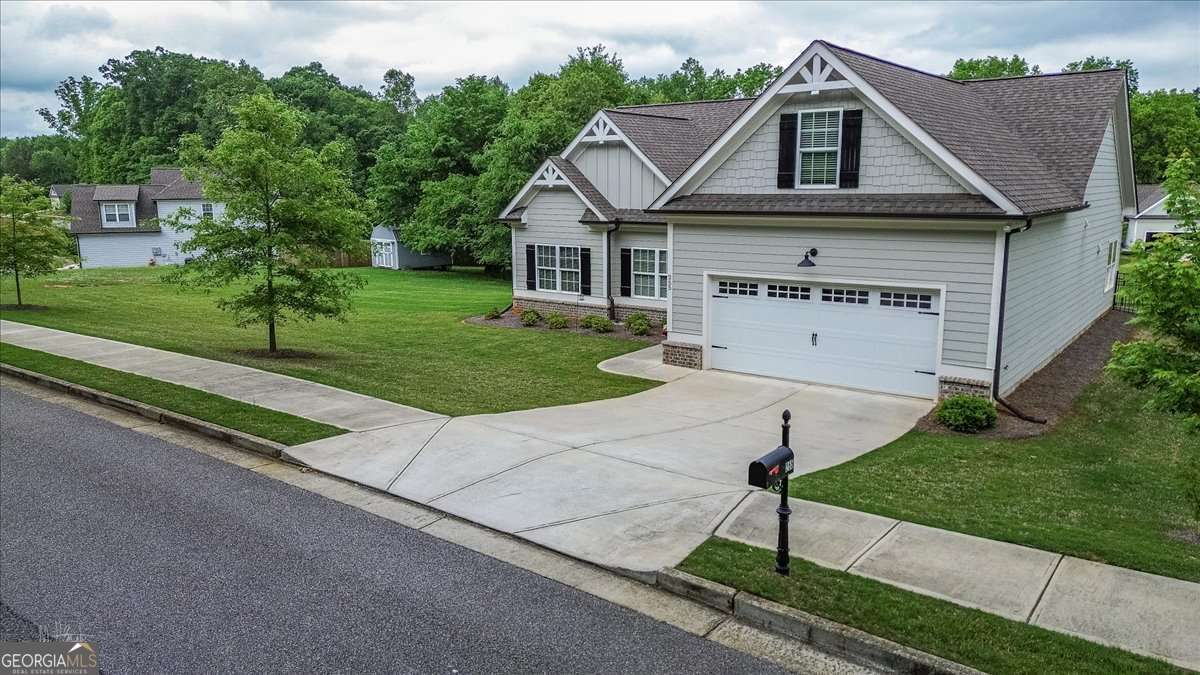 255 Solihull LN