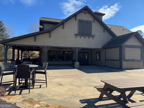 A home in Toccoa