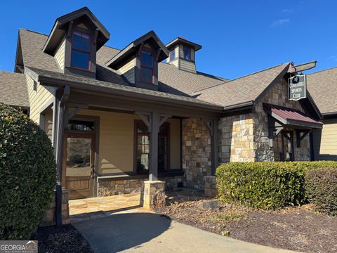 A home in Toccoa