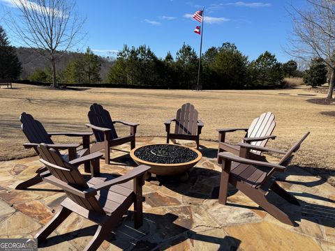 A home in Toccoa