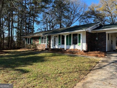 Photo of 814 Shannon Circle NE, Rome, GA 30161 (MLS # 10650475)