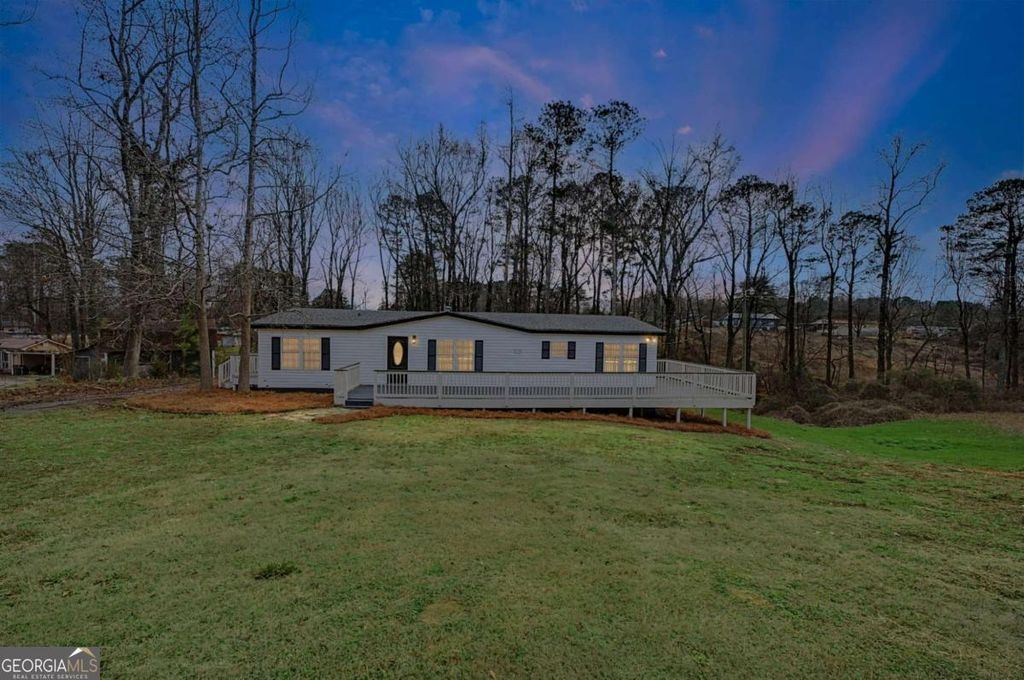 Photo of 4168 Indian Trail, Loganville, GA 30052 (MLS # 10678750)