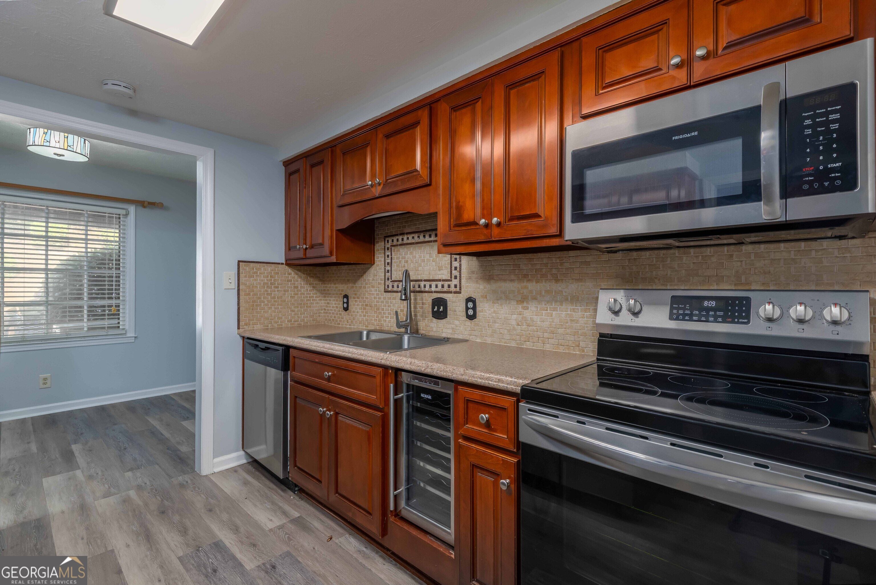 6101 River RD
