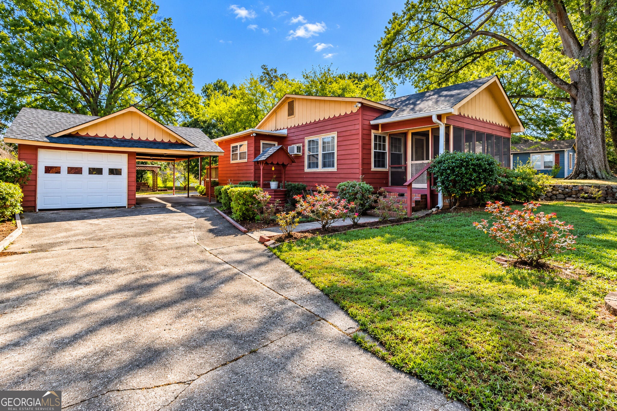 421 Cedar AVE SW