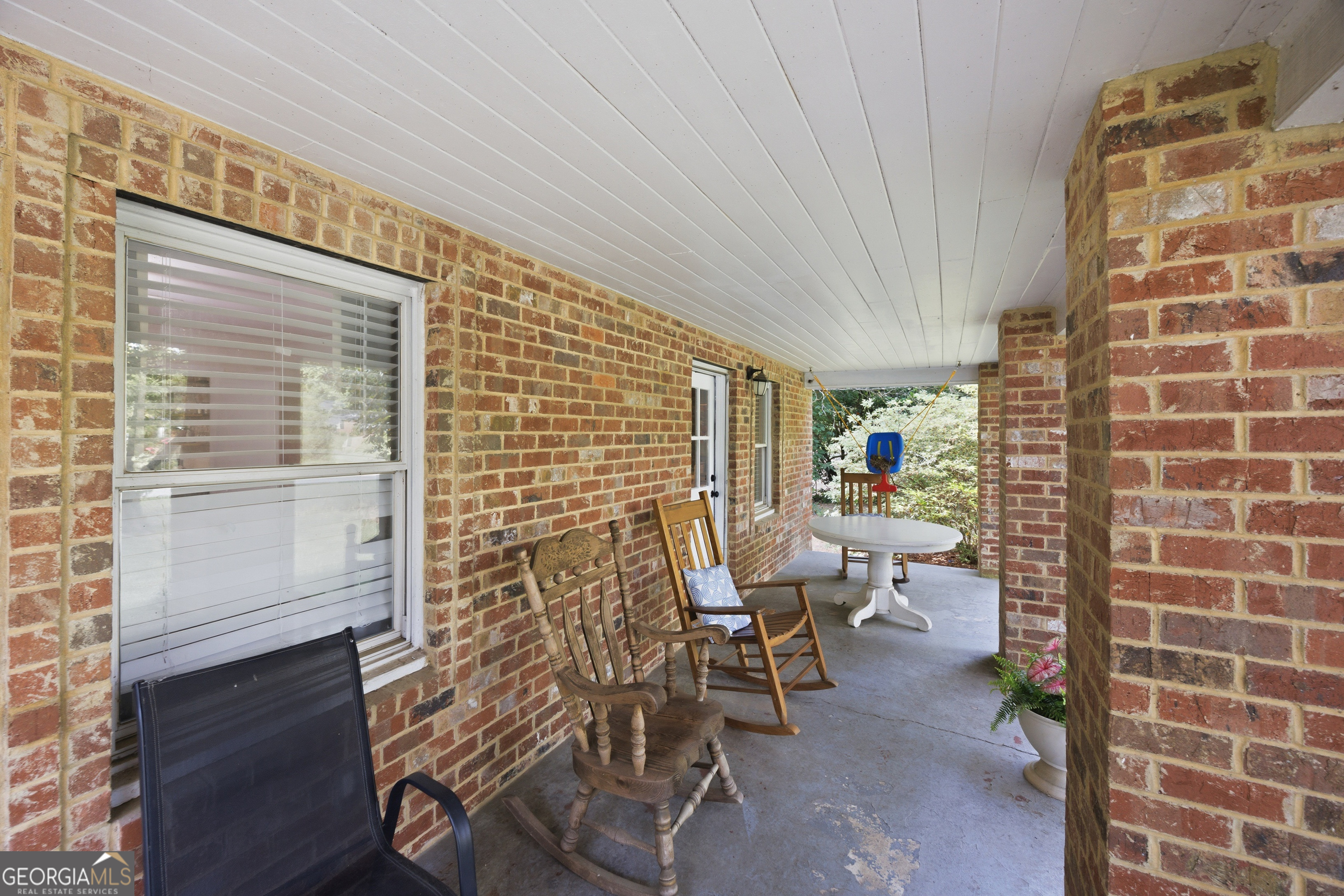 1529 Rainey RD