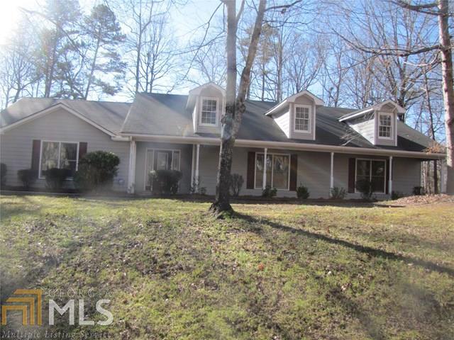 1,935 SF FT (LARGE ROOM SIZES) "CAPE COD" STYLE RANCH, 3 BEDROOMS, 3 FULL BATHS, EXCELLENT HOME ON HUGE LEVEL WOODED LOT;NEW CARPET, NEWLY PAINTED, NEW WOOD & VINYL FLOORING; HUGE FRONT PORCH & WOODED/LANDSCAPED FRONT YARD; WOOD ENTRY FOYER WITH TWO CLOSITS; EXTRA LARGE FAMILY ROOM WITH "WHITE MARBLE" LIKE FIREPLACE + NEW CARPET + 2 CEILING FANS WITH ENTRY TO FULL SCREEN-IN PORCH WITH NEW INDOOR-OUTDOOR CARPET; LARGE "WOOD FINISHED" KITCHEN WITH NEW VINYL FLOORING + STAINLESS APPLIANCES + KITCHEN DESK W/CABINET; LARGE BREAKFAST ROOM WITH "BAY WINDOWS" VIEWING WOODED & PRIVATE BACK YARD; UTILITY ROOM & 3RD FULL BATH ROOM; 3 LARGE BEDROOMS; MASTER BEDROOM WITH "BAY WINDOW" + NEW CARPET + WALK-IN CLOSIT; SIDE ENTRY GARAGE WITH PAINTED FLOOR;STORAGE BLDG