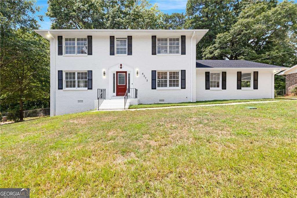 Photo of 4373 Buckingham Circle, Decatur, GA 30035 (MLS # 10672320)