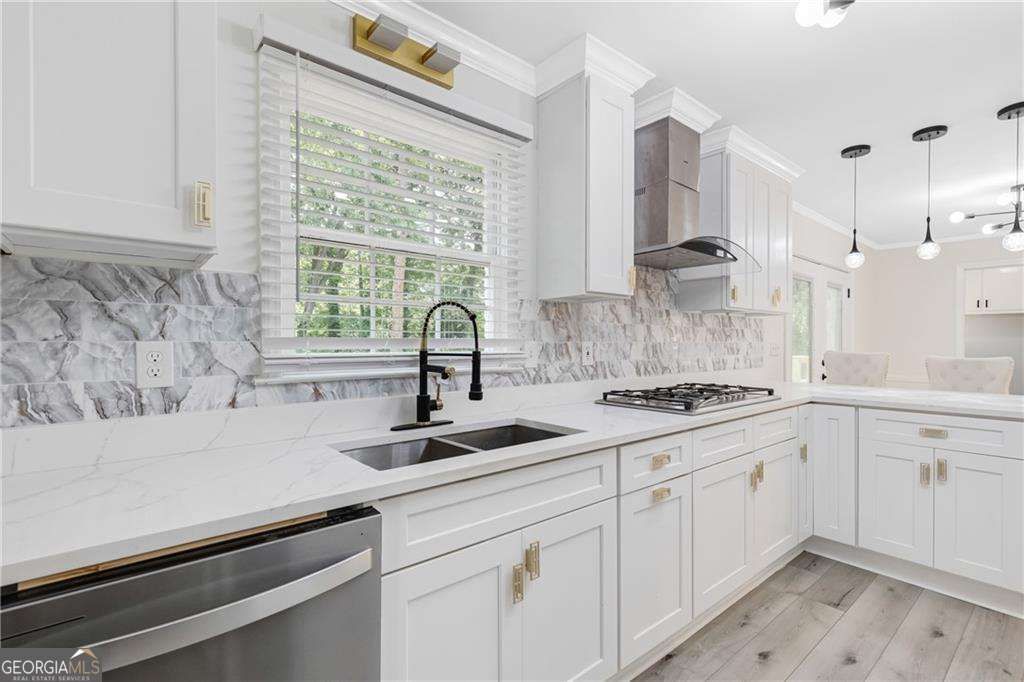 Photo of 4373 Buckingham Circle, Decatur, GA 30035 (MLS # 10672320)