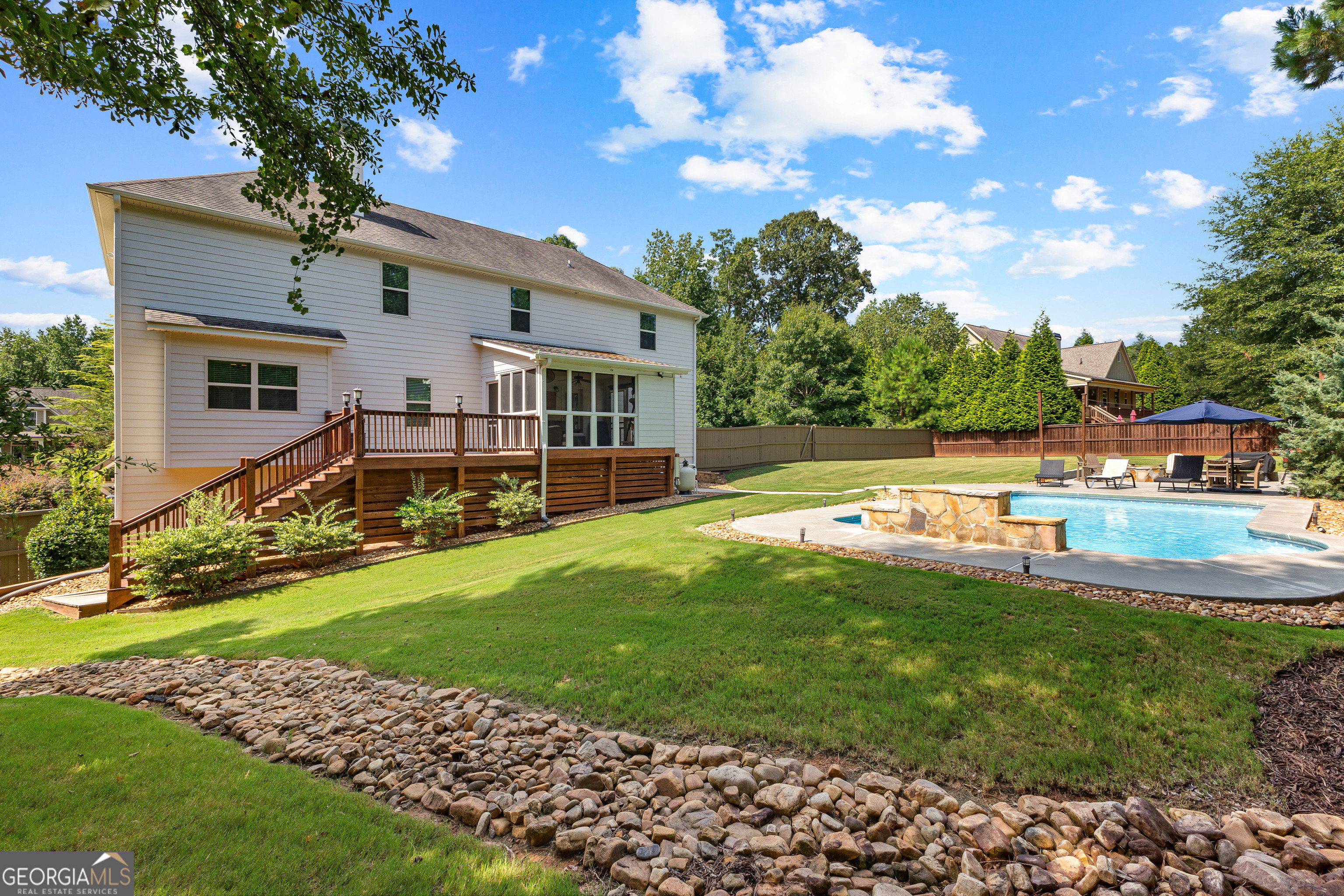 Fayetteville, Georgia 30215, United States, 7 Bedrooms Bedrooms, ,5 BathroomsBathrooms,Residential,Active,185295