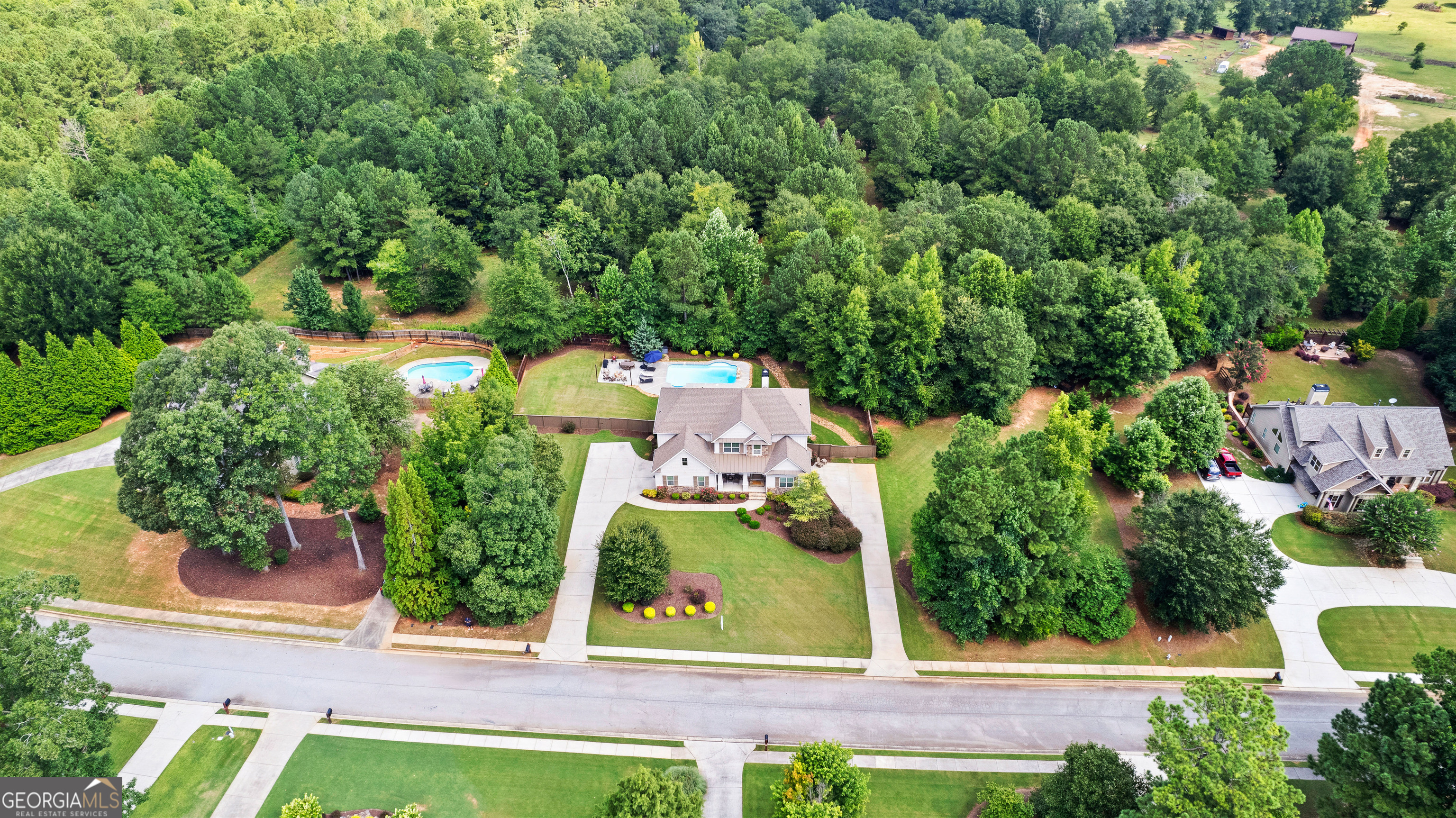 Fayetteville, Georgia 30215, United States, 7 Bedrooms Bedrooms, ,5 BathroomsBathrooms,Residential,Active,185295