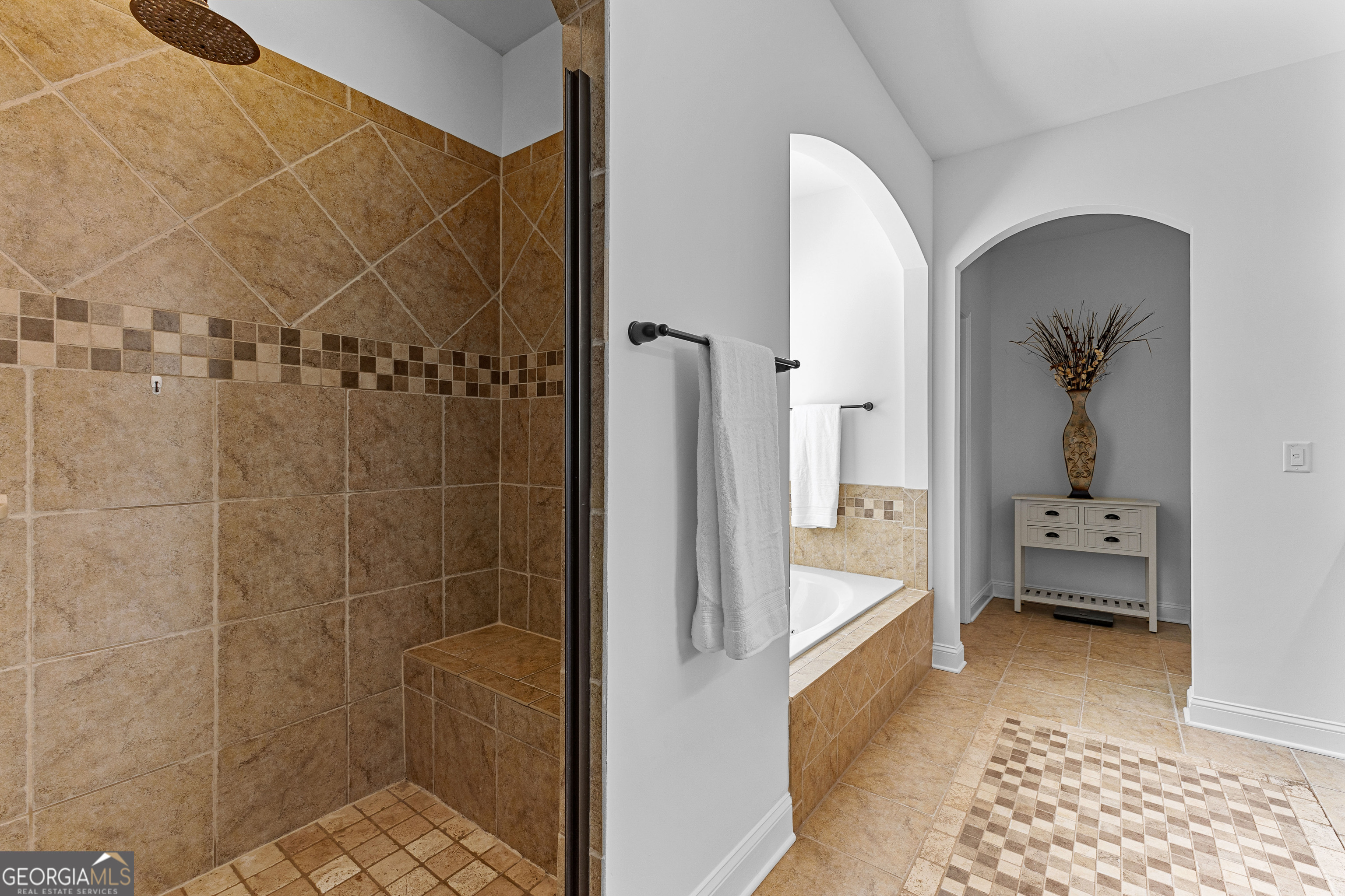 Fayetteville, Georgia 30215, United States, 7 Bedrooms Bedrooms, ,5 BathroomsBathrooms,Residential,Active,185295