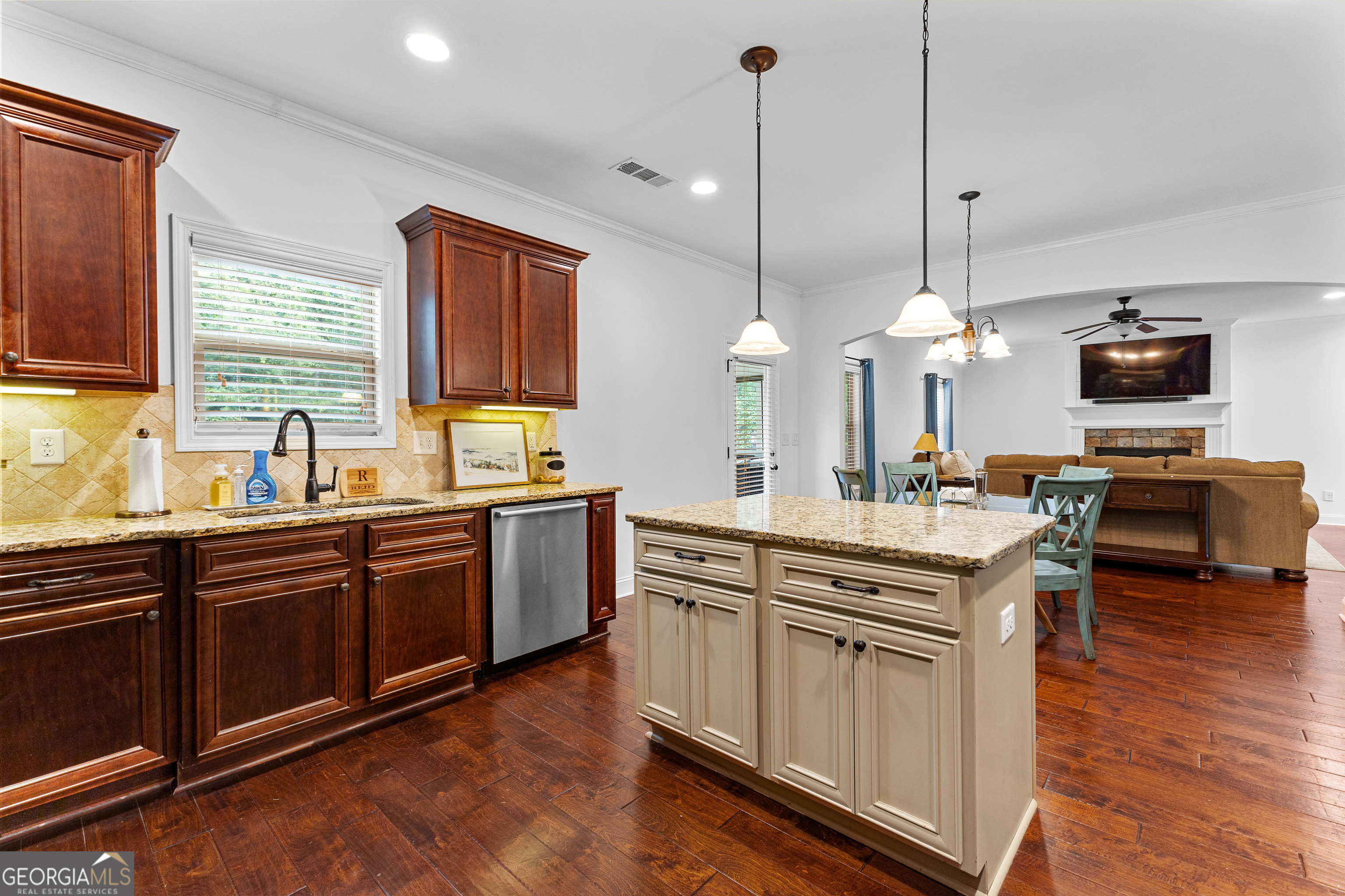 Fayetteville, Georgia 30215, United States, 7 Bedrooms Bedrooms, ,5 BathroomsBathrooms,Residential,Active,185295