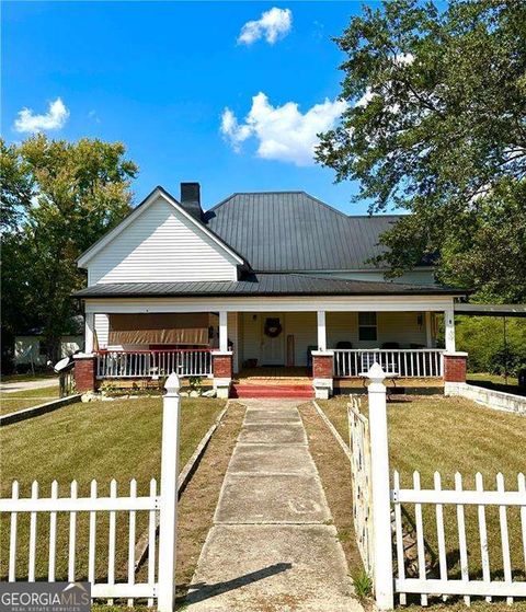 6923 W Strickland ST Douglasville GA 30134