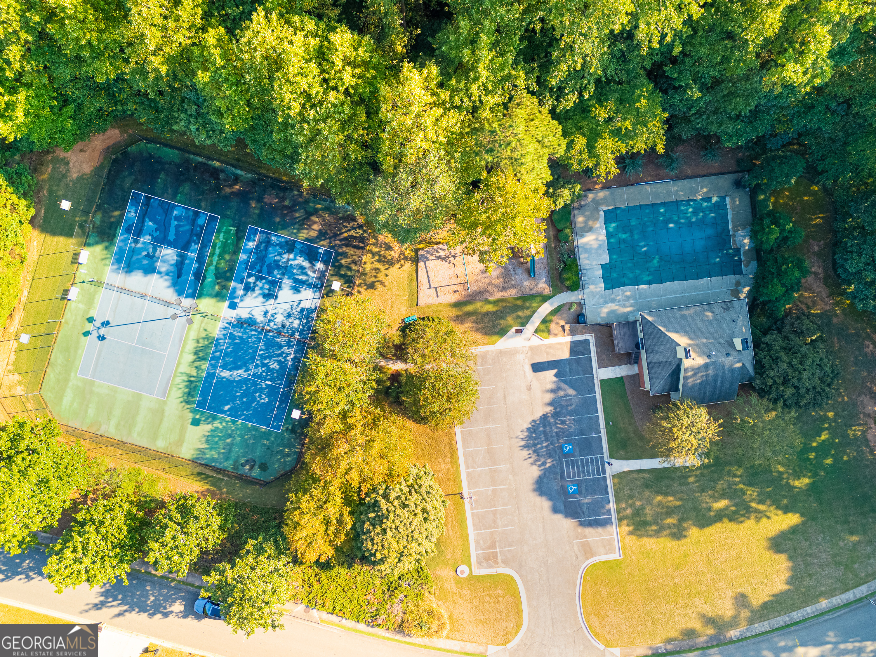 Hamptons Grant - Residential