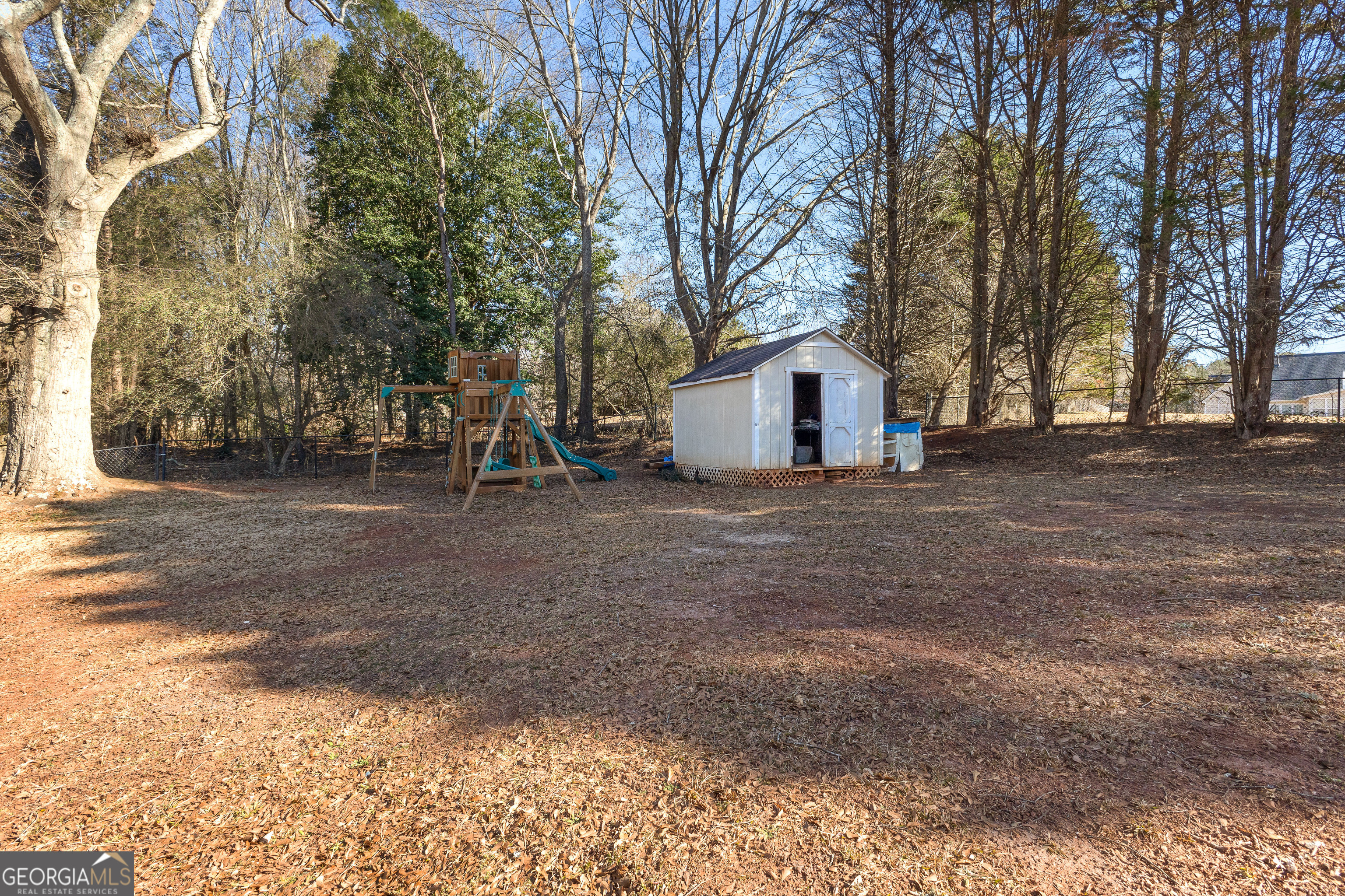 Fayetteville, Georgia 30215, United States, 4 Bedrooms Bedrooms, ,2 BathroomsBathrooms,Residential,Pending,16690