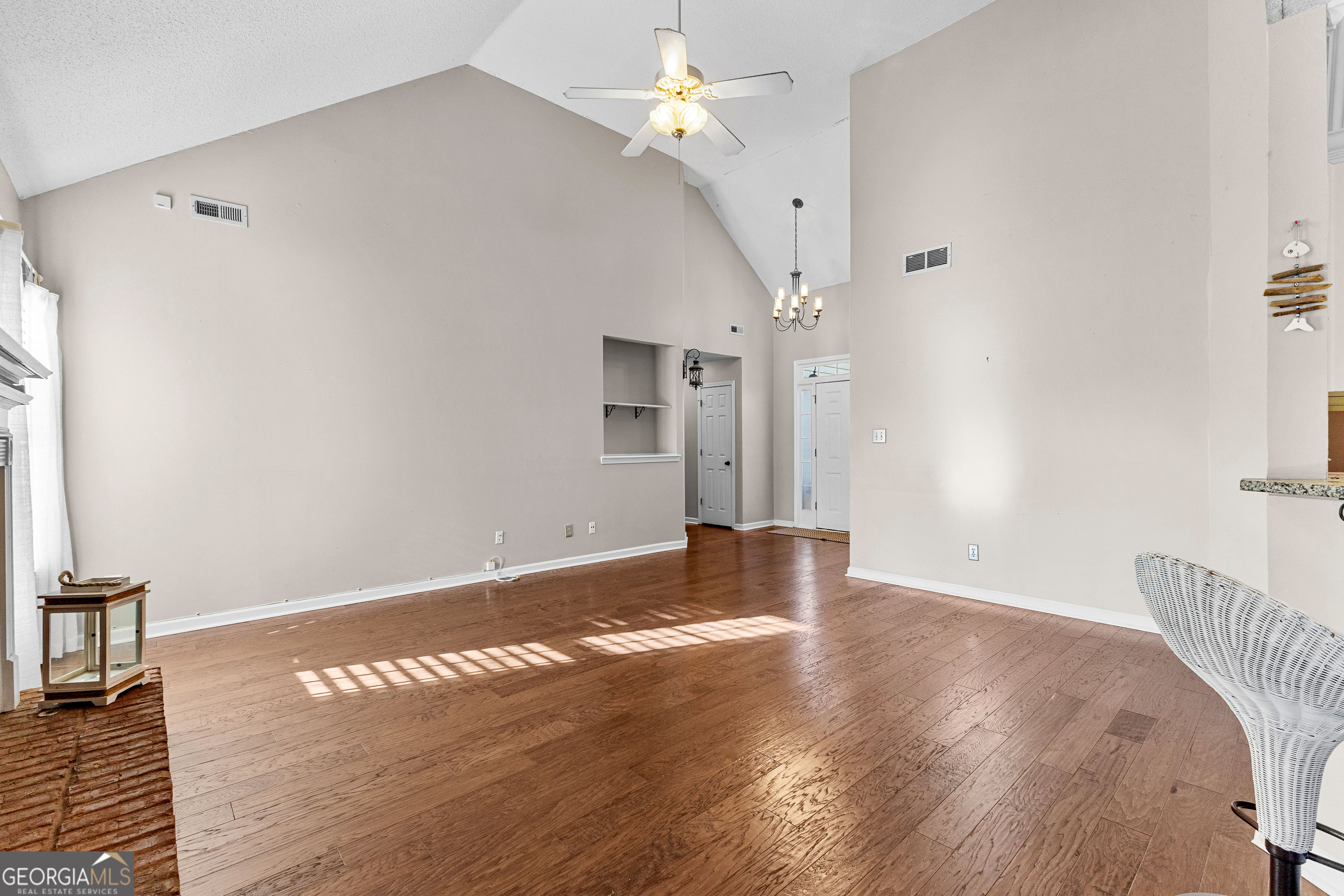 Fayetteville, Georgia 30215, United States, 4 Bedrooms Bedrooms, ,2 BathroomsBathrooms,Residential,Pending,16690