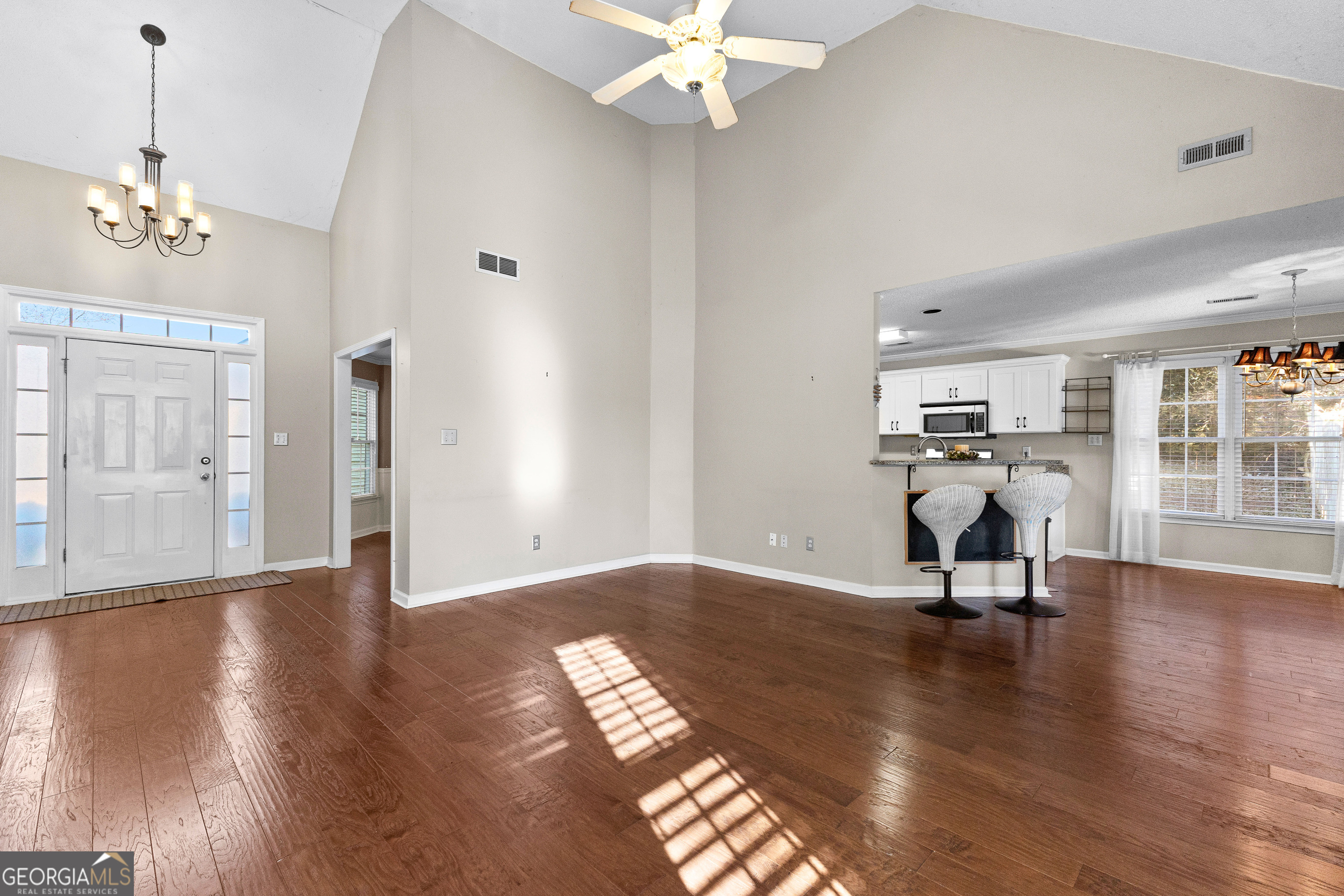 Fayetteville, Georgia 30215, United States, 4 Bedrooms Bedrooms, ,2 BathroomsBathrooms,Residential,Pending,16690