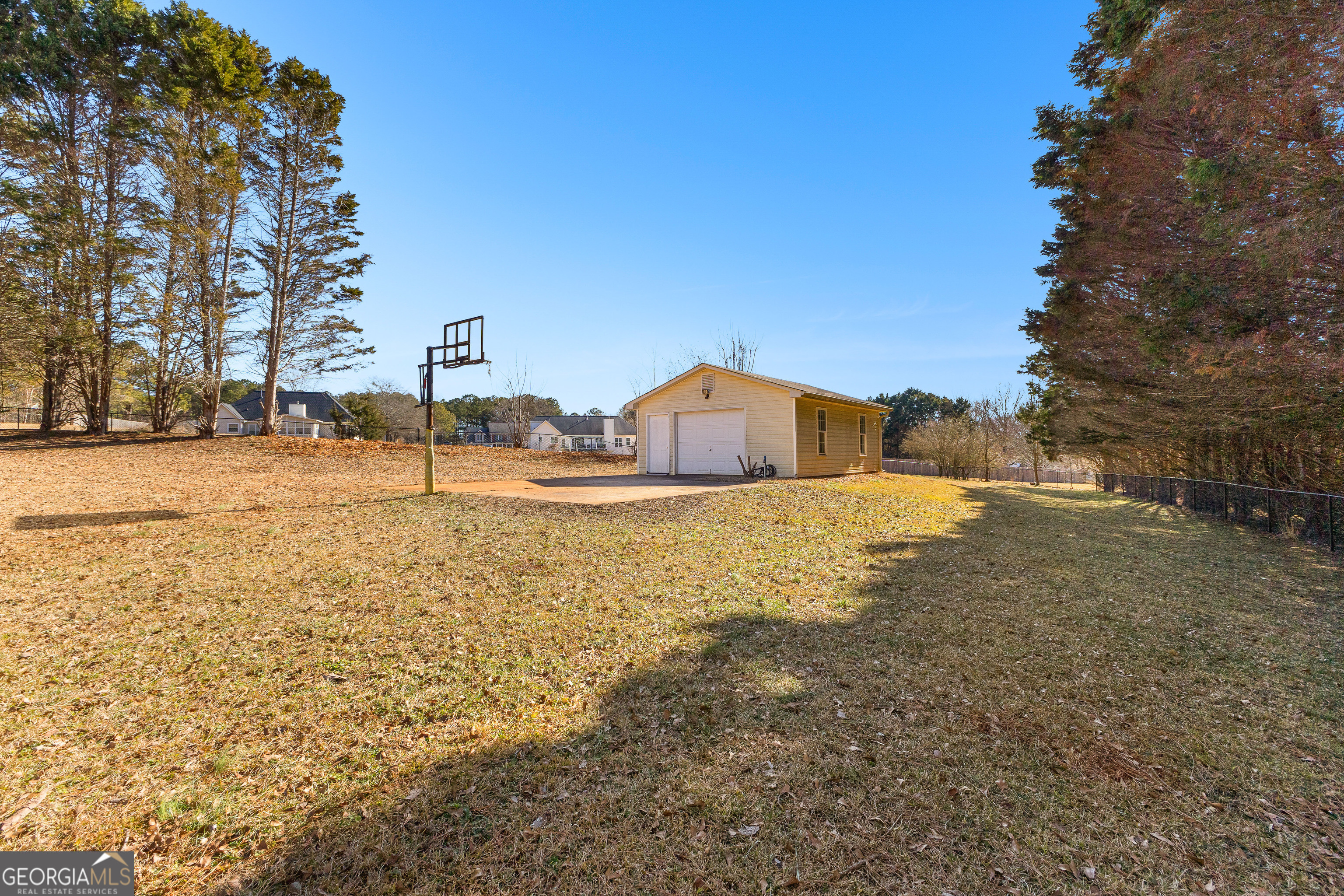 Fayetteville, Georgia 30215, United States, 4 Bedrooms Bedrooms, ,2 BathroomsBathrooms,Residential,Pending,16690