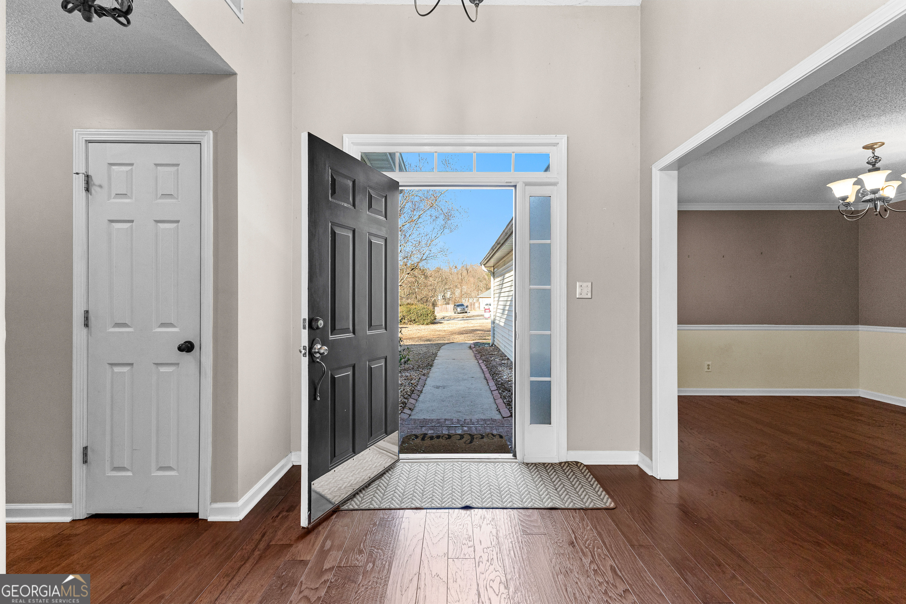 Fayetteville, Georgia 30215, United States, 4 Bedrooms Bedrooms, ,2 BathroomsBathrooms,Residential,Pending,16690