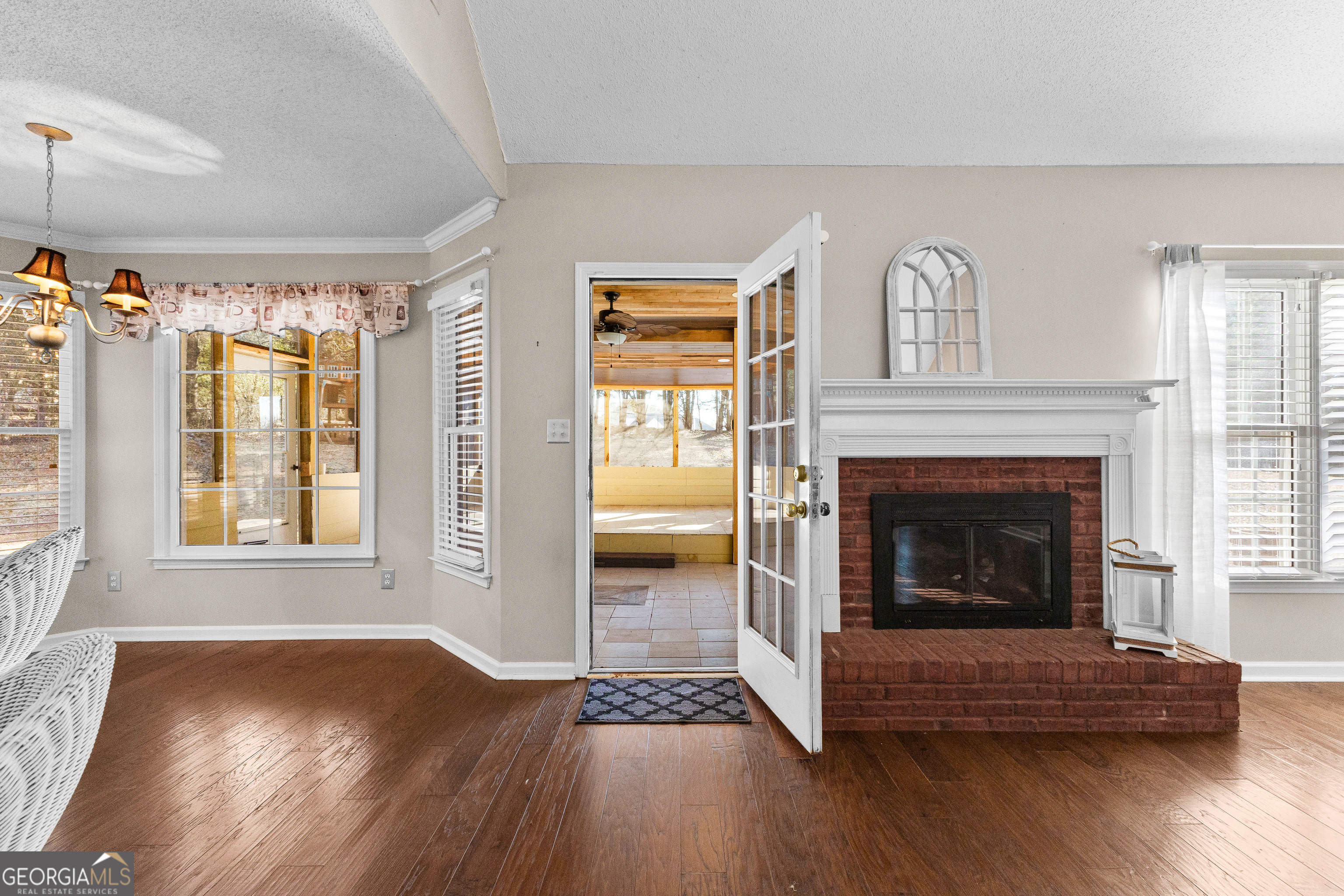 Fayetteville, Georgia 30215, United States, 4 Bedrooms Bedrooms, ,2 BathroomsBathrooms,Residential,Pending,16690