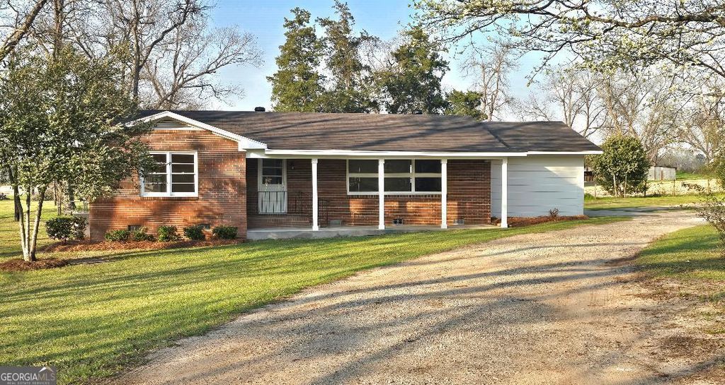 Photo of 1009 E Union Street, Vienna, GA 31092 (MLS # 10708343)