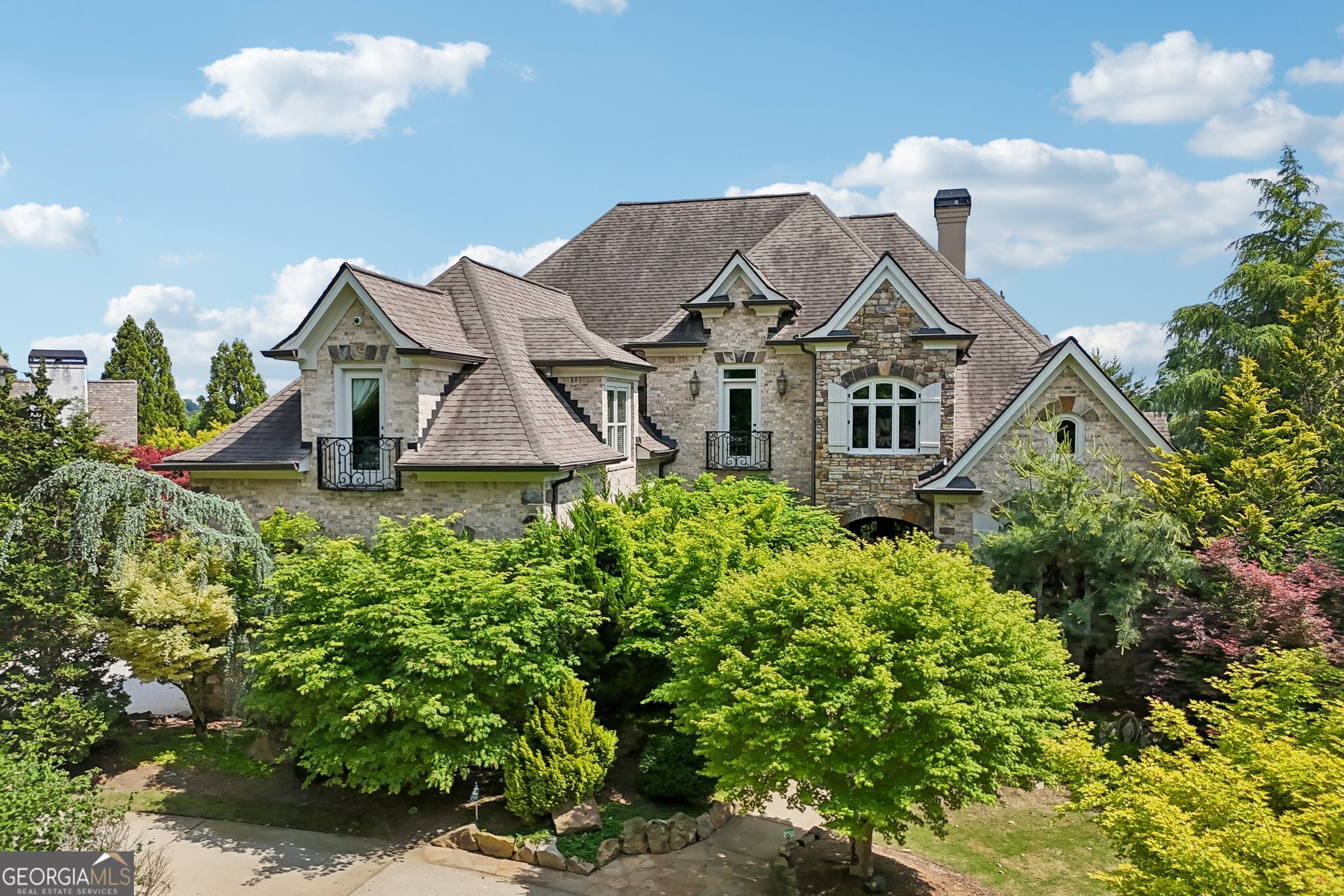2583 Northern Oak DR