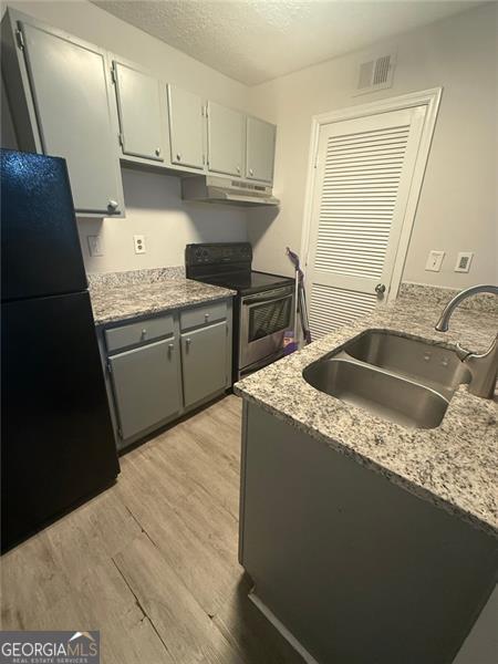Beautiful condo located in a gated community featuring a pool, fitness center, and more! Enjoy the convenience of nearby shopping, dining, and entertainment. Excellent location, location, location! 126 Granville Ct, Fulton County, GA 30328 Please fill out application on the following link. https://apply.link/9gNnKTY