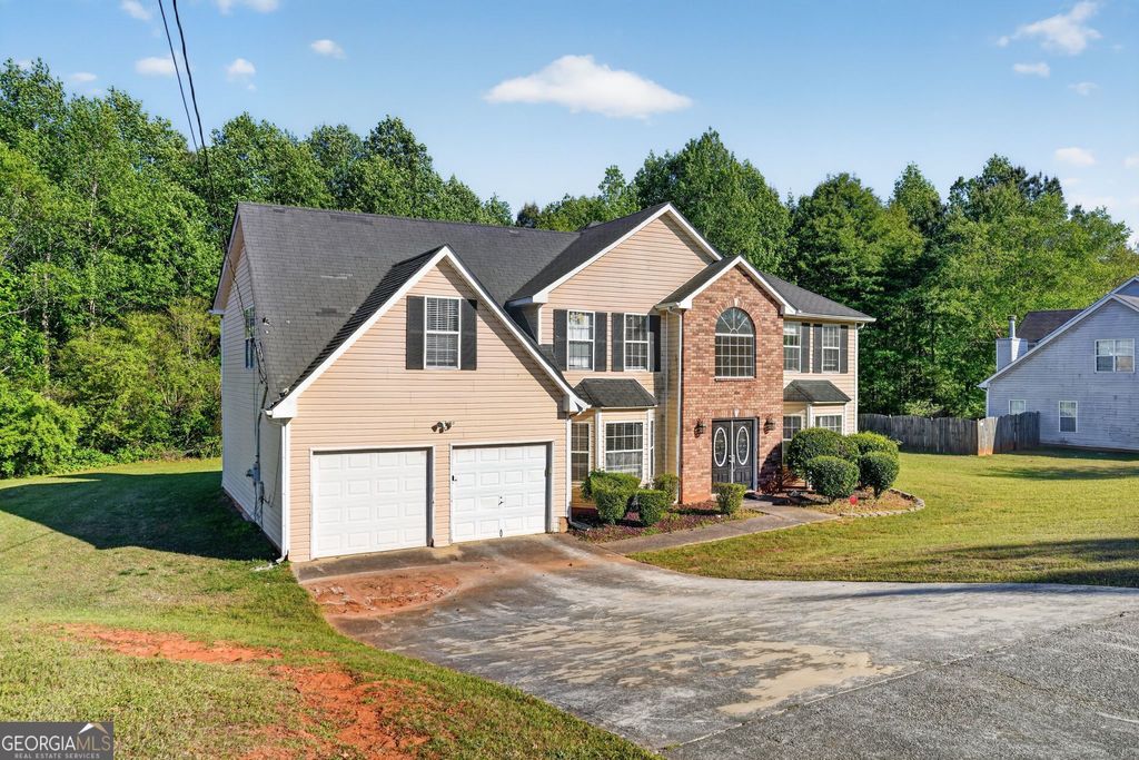 Photo of 4013 English Valley Drive, Ellenwood, GA 30294 (MLS # 10735891)