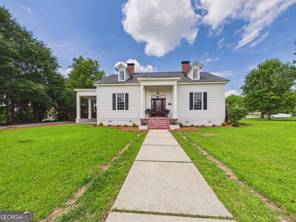 Photo of 6309 Mansion Drive, Macon, GA 31216 (MLS # 10779157)