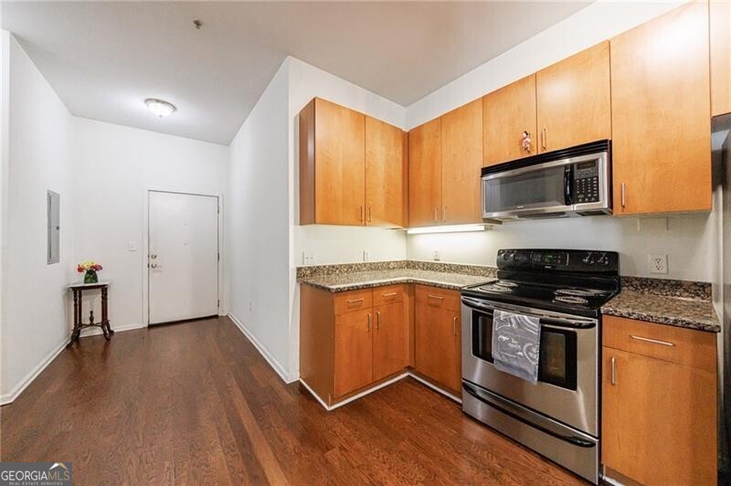 5300 Peachtree RD 1209