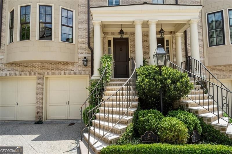 122 Old Ivy RD NE 17