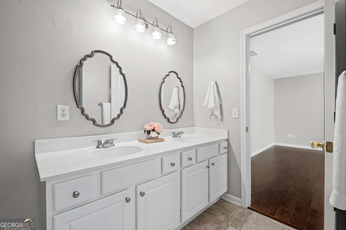 Manor at Mill Creek - Residential
