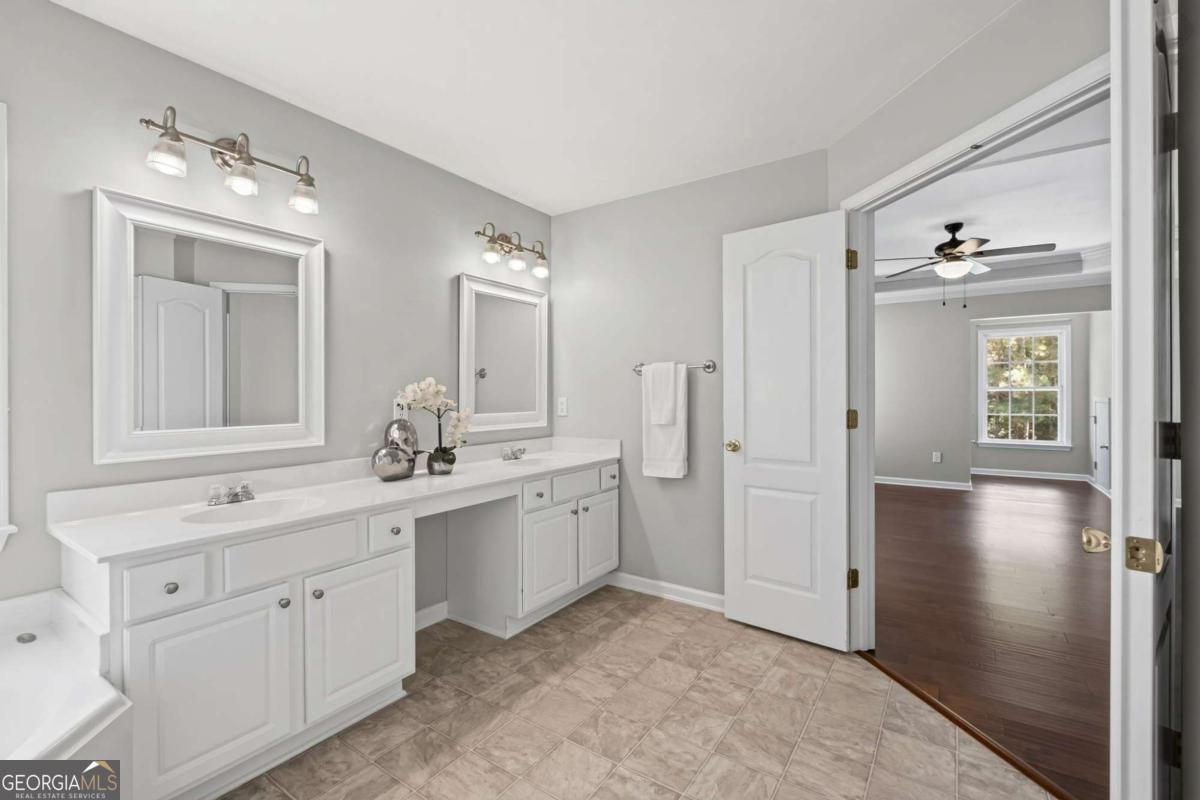 Manor at Mill Creek - Residential