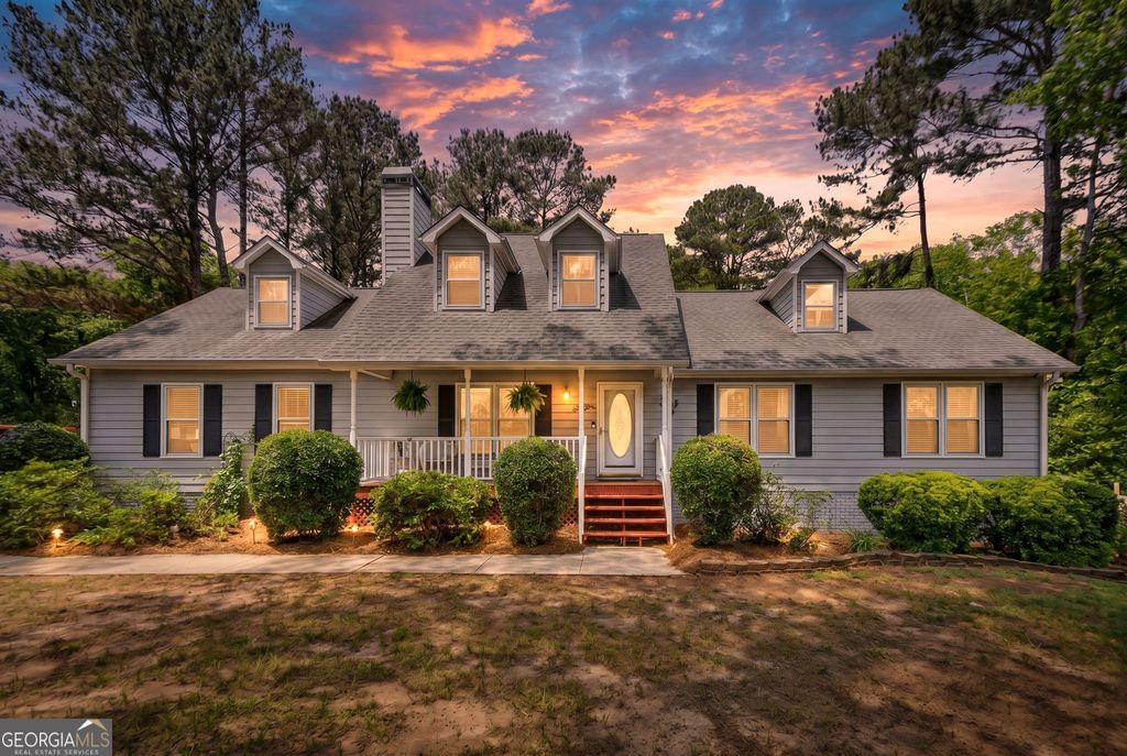 Photo of 355 N Oakland Circle, McDonough, GA 30253 (MLS # 10760657)