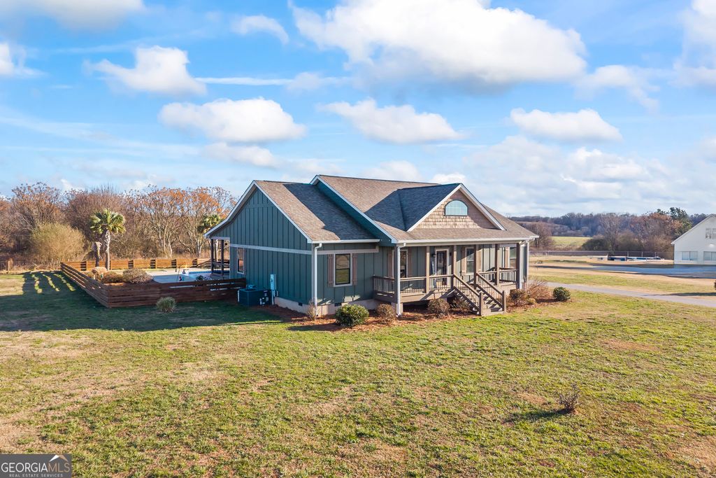 Photo of 167 Grant Drive, Lavonia, GA 30553 (MLS # 10677021)