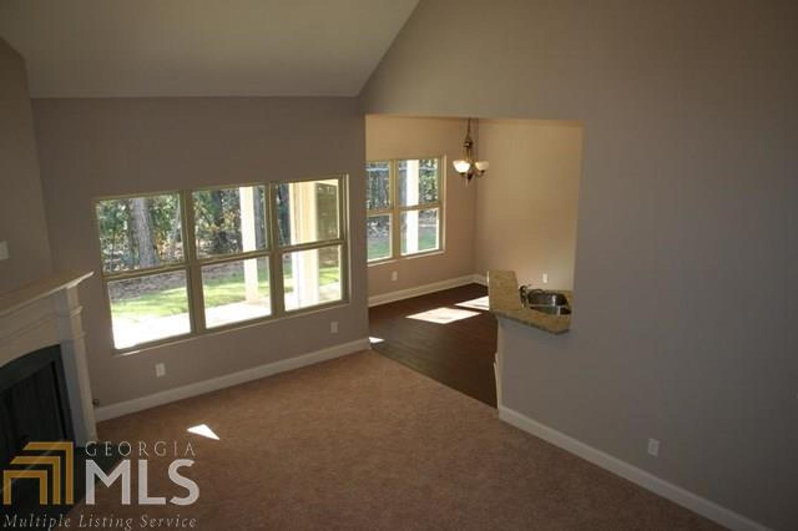 Eagle Trace - Residential