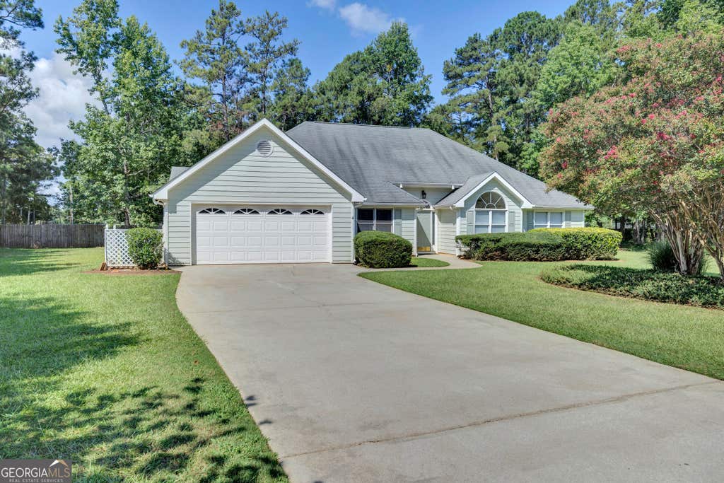 Photo of 4860 Thornwood Drive, Covington, GA 30016 (MLS # 10825225)