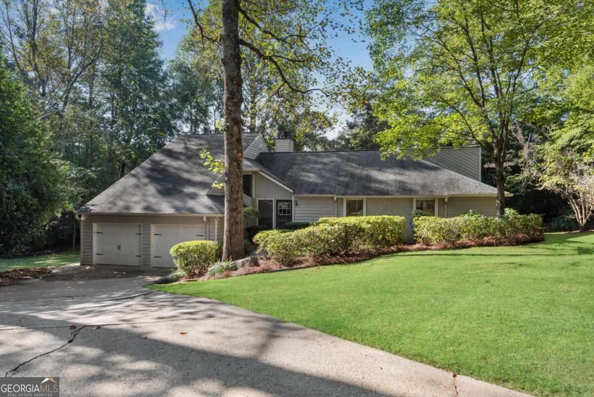 2100 Stone Hollow CT