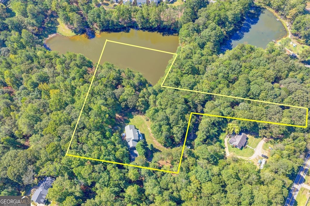 Photo of 1031 Riverside Road, Sugar Hill, GA 30518 (MLS # 10673234)