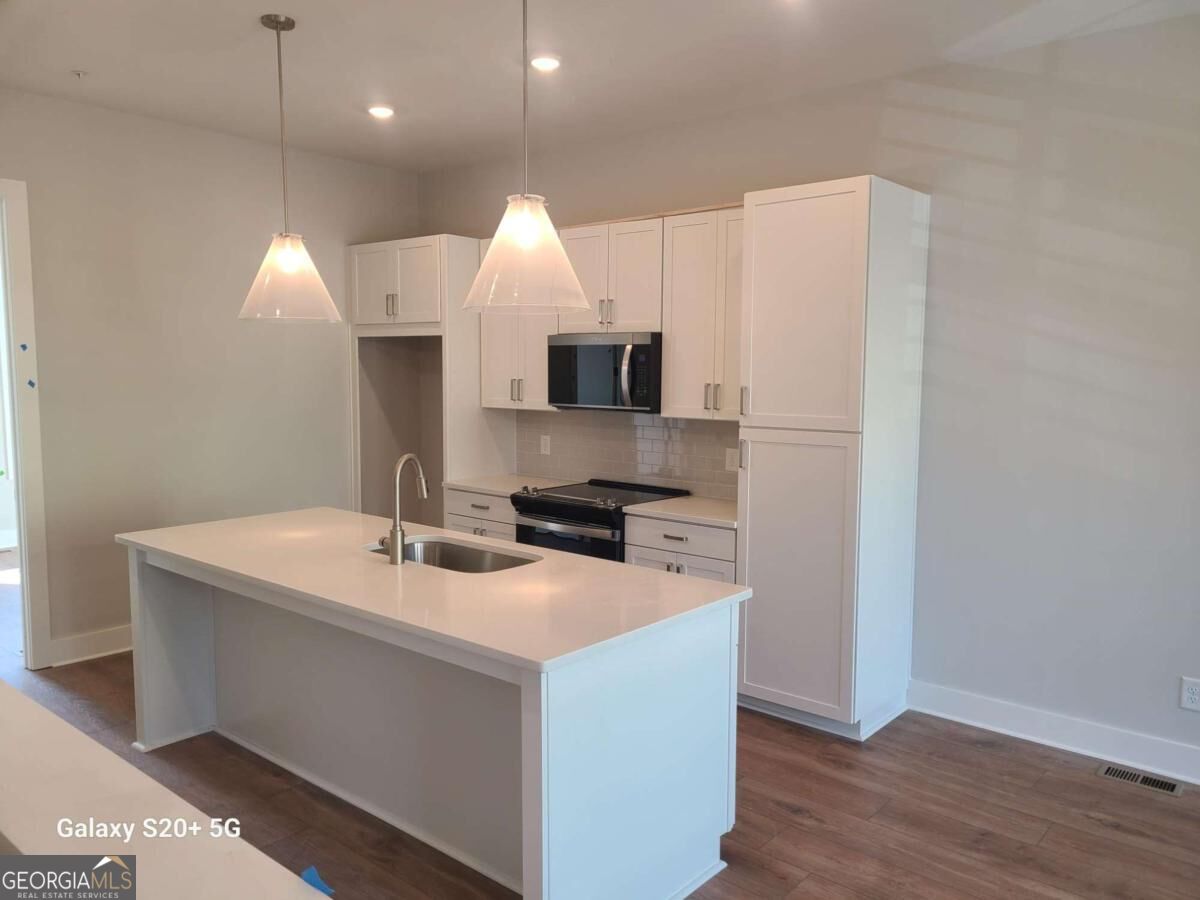 1281 Felix CT NW 9