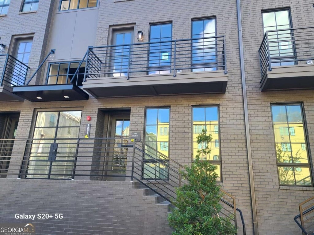 Photo of 1281 Felix Court NW Ln #9, Atlanta, GA 30318 (MLS # 10866491)