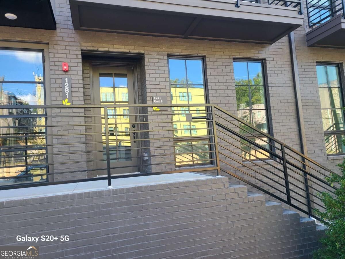 1281 Felix CT NW 9