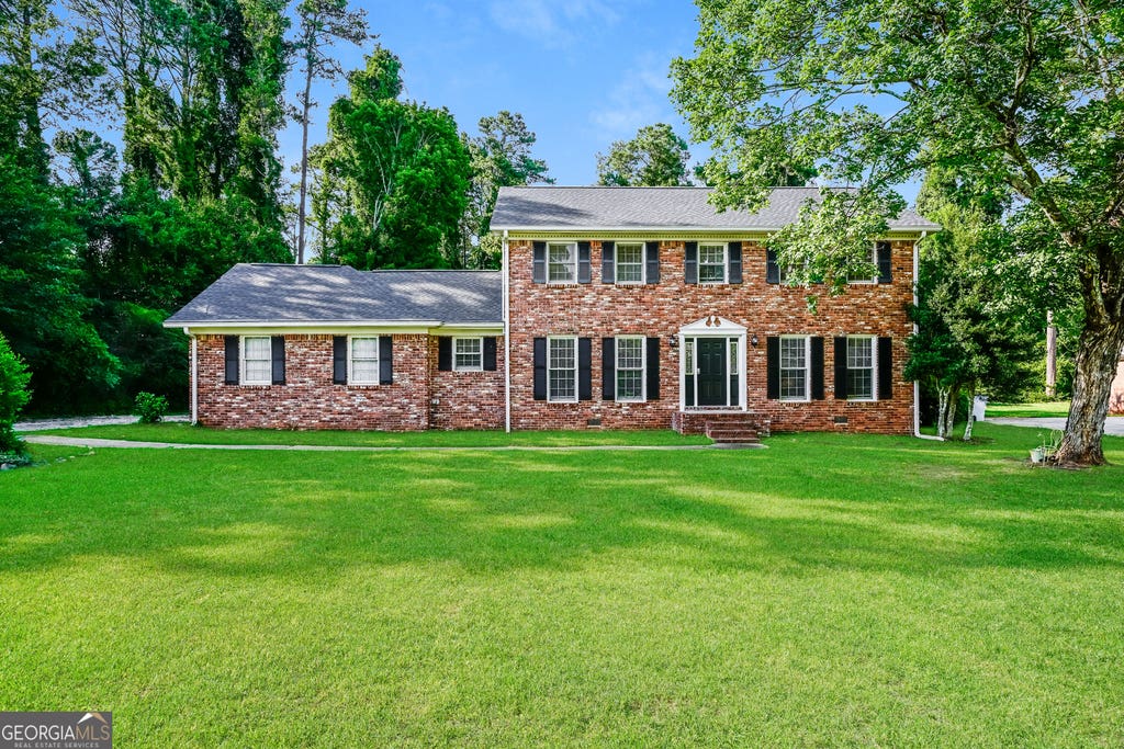 Photo of 2216 Country Club Drive SE, Conyers, GA 30013 (MLS # 10806349)
