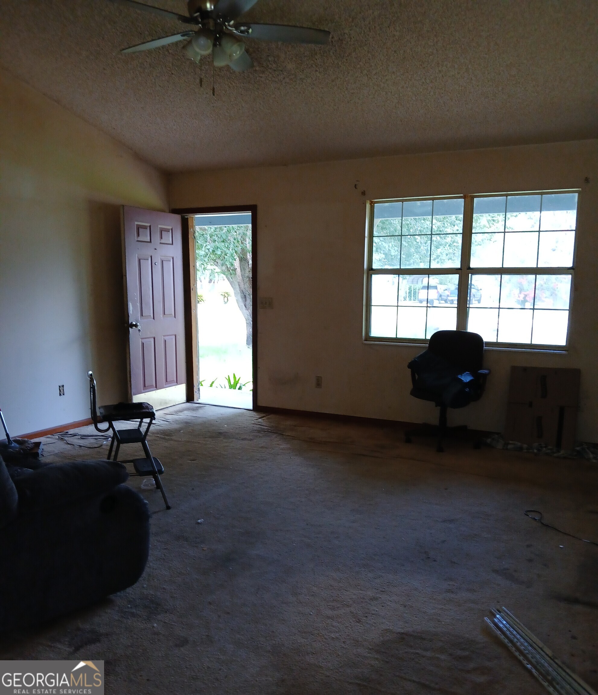 468 Dallas CIR