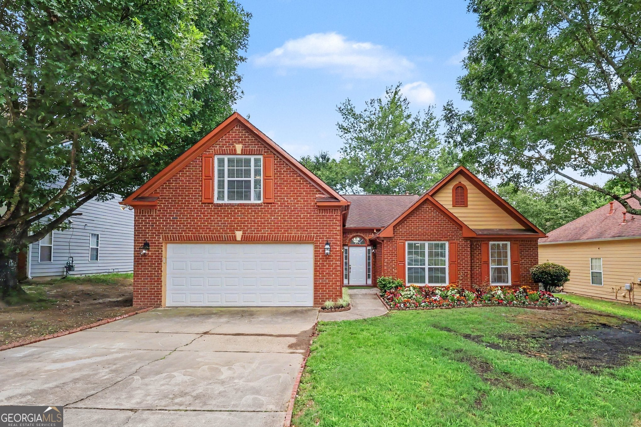 715 New Magnolia CT